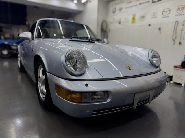 ポリッシュファクトリーにて施工完了したポルシェ911(964)画像