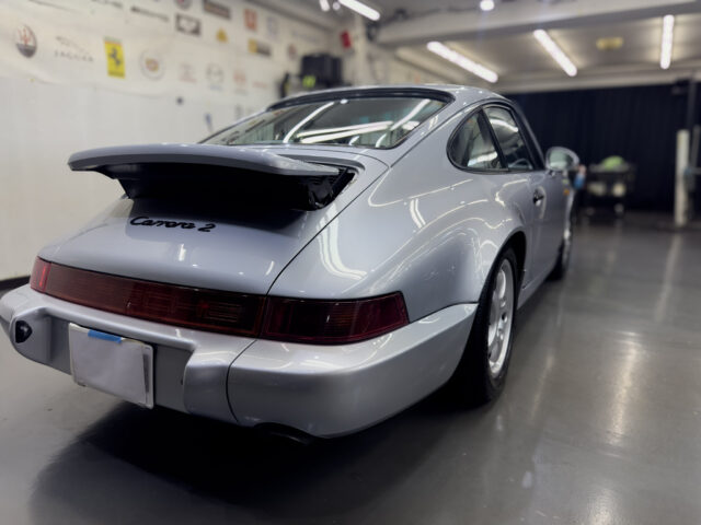 ポルシェ911(964)カーコーティング施工後の仕上がり後の右後ろからの画像