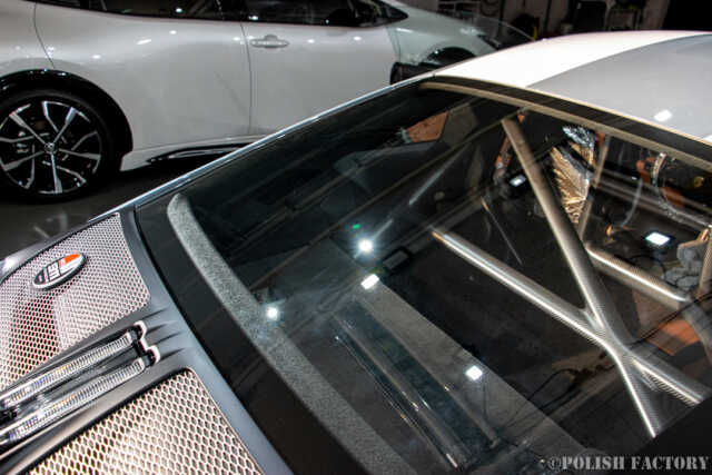 ポルシェ911S/Tヘリテージデザインパッケージコーティング施工リアガラスのクリーニング後画像