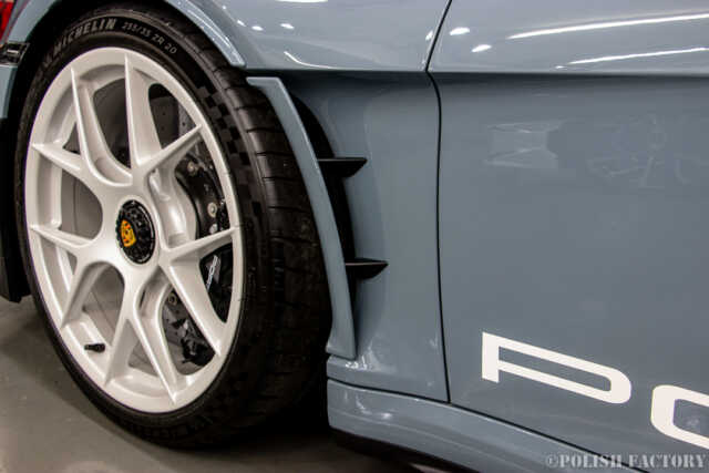 ポルシェ911S/Tヘリテージデザインパッケージコーティング施工画ホィール像