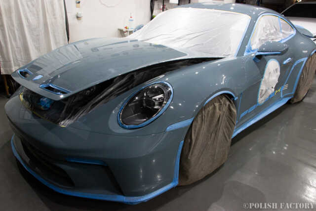 ポルシェ911 S/T施工前の塗装状態確認