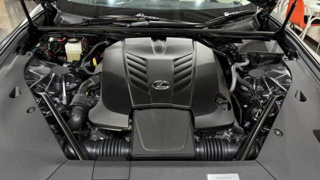 レクサスLC500 Pinnacle リアビュー施工後画像2