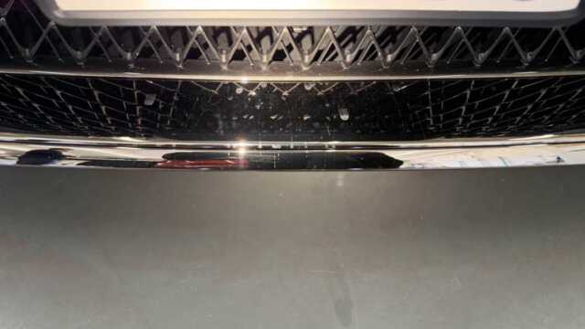レクサスLC500 Pinnacle 細部の水シミと汚れ確認画像1
