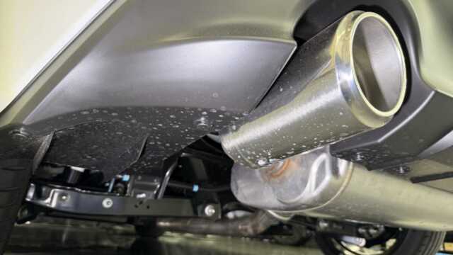 スバルBRZ STIスポーツ 施工前の水滴跡確認画像
