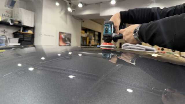 アウディRS3の施工途中