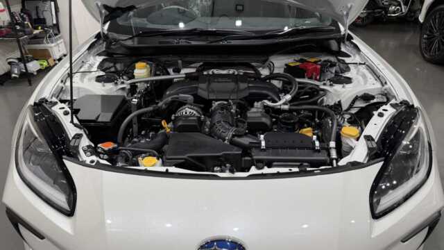 スバルBRZ STIスポーツ 施工後フロントサイド画像