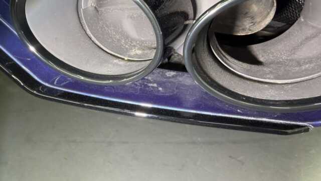 BMWアルピナ B3 GTリムジン開口部と隙間の汚れ確認 2