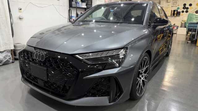アウディRS3車コーティング施工画像