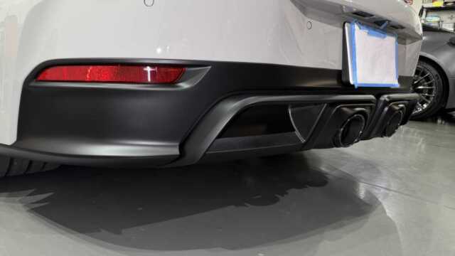 ポルシェ911カレラ4GTS BLACKセラミックコーティング施工後の仕上がり 19