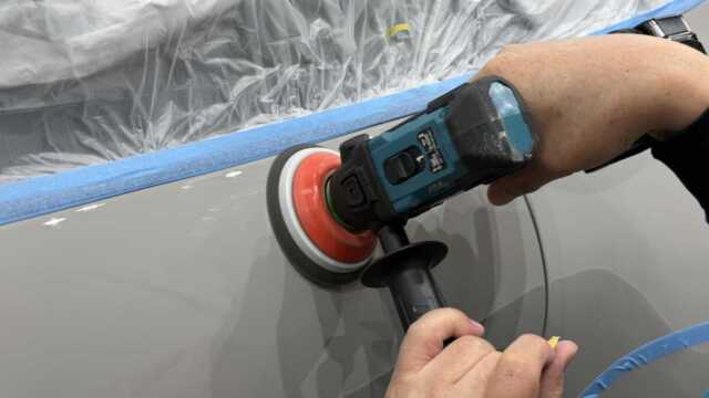 ポルシェ911カレラ4GTS細部研磨作業 2