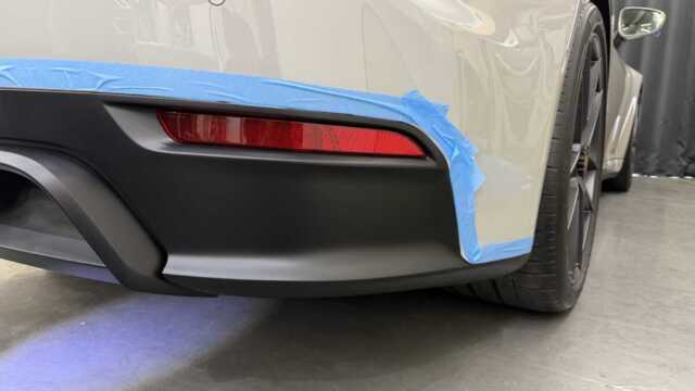 ポルシェ911カレラ4GTS研磨作業と下地処理 5