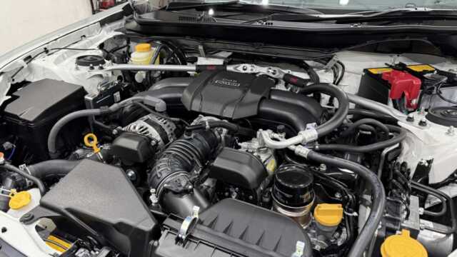 スバルBRZ STIスポーツ 施工後ボンネット画像