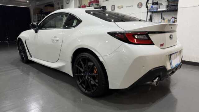 スバルBRZ STIスポーツ BLACKセラミックコーティング施工完成画像