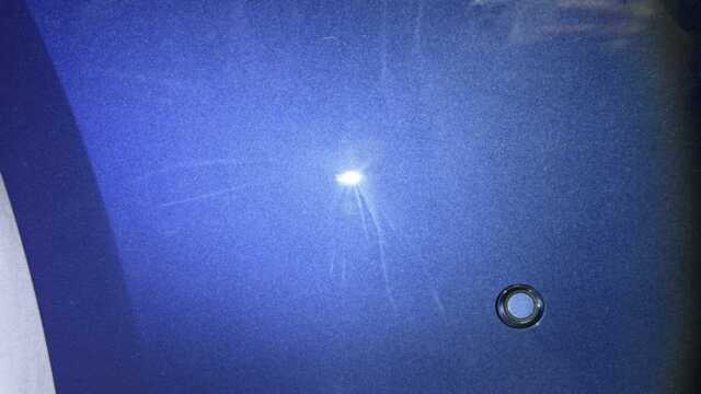 BMWアルピナ B3 GTリムジン施工前の機械磨き跡確認 1