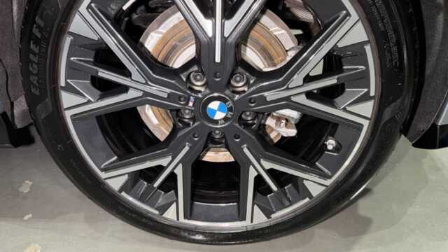 BMW 120d 施工後ボンネット画像