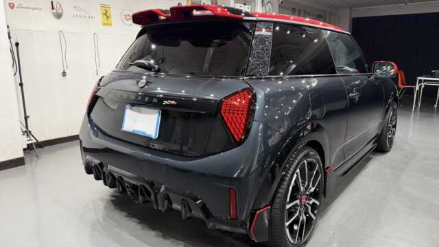 MINI Cooper GP Inspired Edition 施工後リアビュー画像1