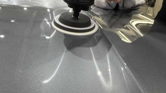 BMW 120d フロントグリルコーティング施工画像