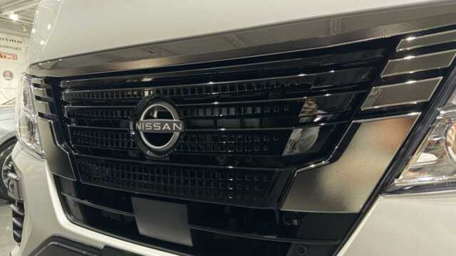 日産キャラバン PLATINUM EXセラミックコーティング施工後フロント画像