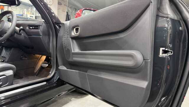 MINI Cooper GP Inspired Edition 施工後内装画像2