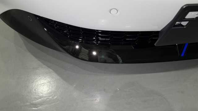 ホンダ プレリュード ムーンリットホワイト・パール施工後フロントサイド画像
