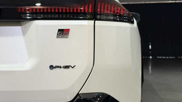 トヨタRAV4 PHEV GR SPORT PLATINUM EX施工後の仕上がり 5