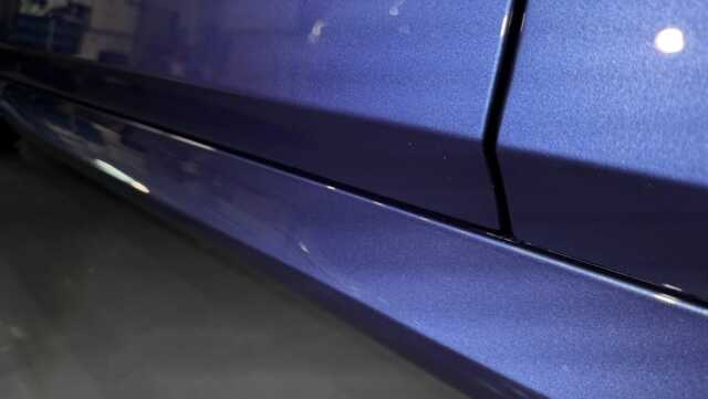 施工後のBMWアルピナ B3 GTツーリングのサイド下部パネル