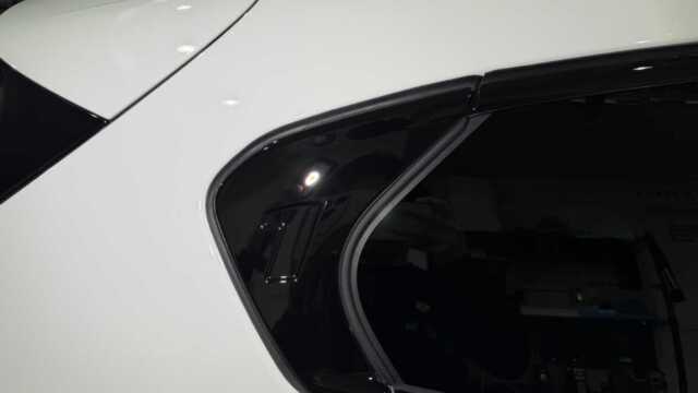BMW 120 施工後フロントグリル画像