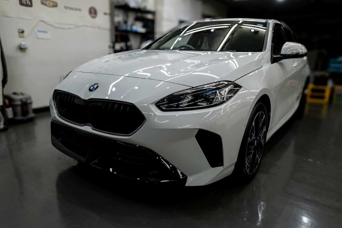 BMW120車コーティング施工画像