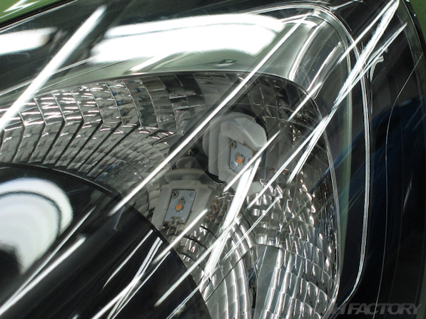 ルノー カングー ペイザージュの新車のガラスコーティング施工LEDウィンカー画像