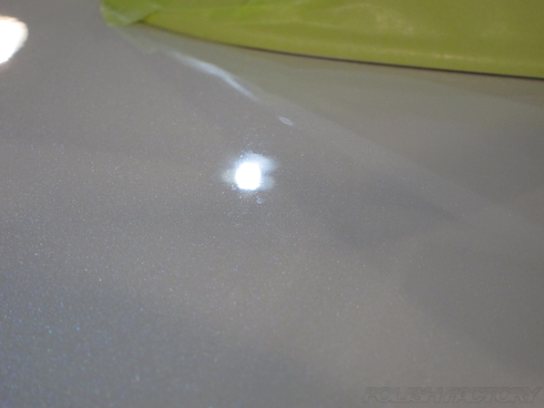 トヨタ ハリアー新車にガラスコーティング施工時のシミ画像