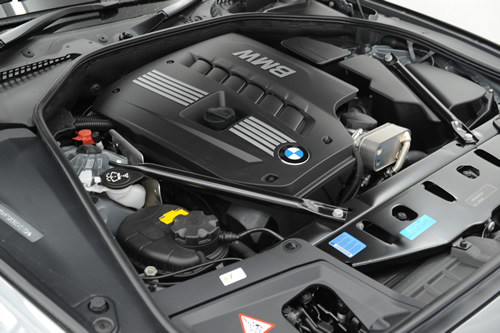 BMW　F11 523iツーリング画像
