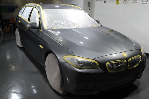 BMW523iツーリング画像