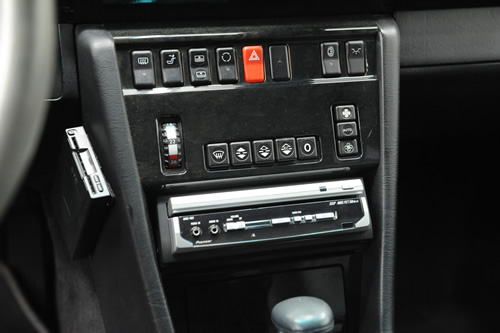 メルセデス ベンツ W124 E500施工画像